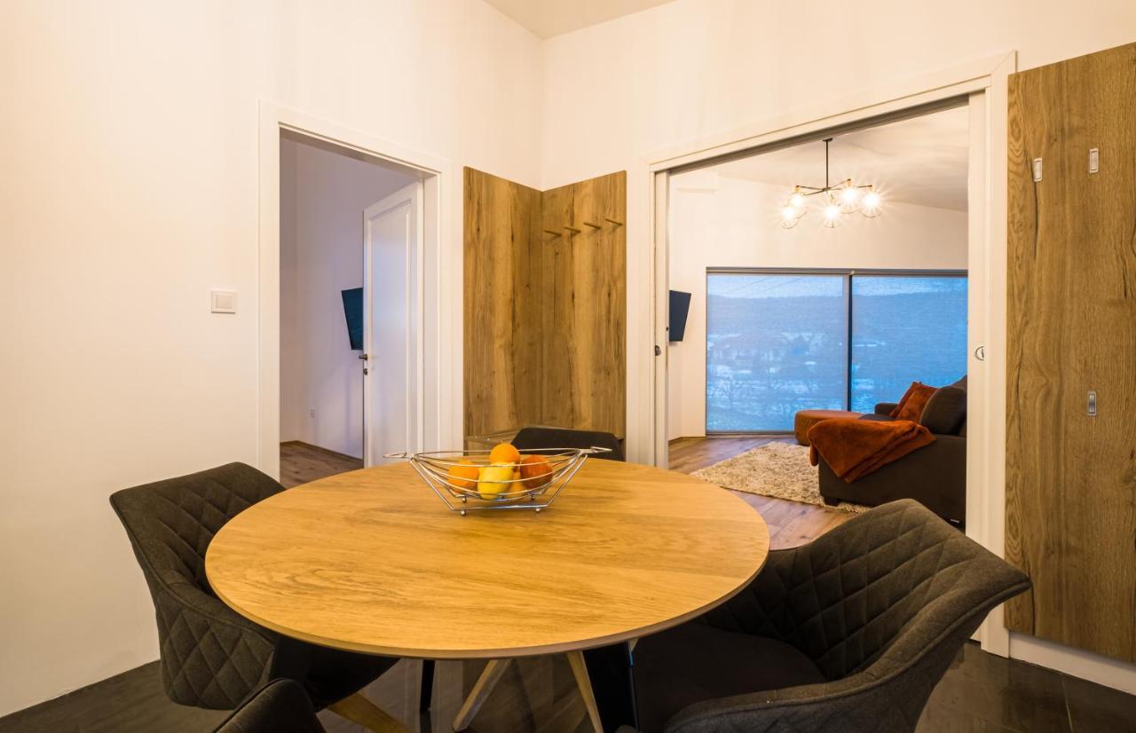 Epl Luxury Apartment Epleny Exterior photo
